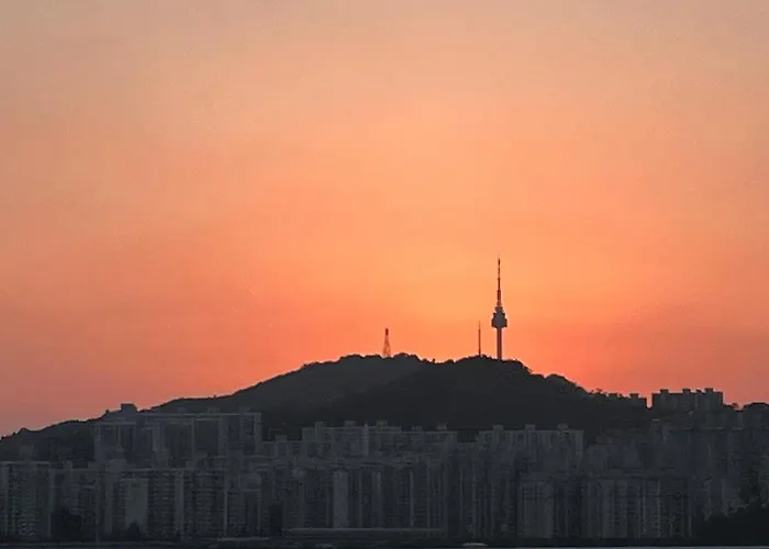 Appartement Landmark Views Namsan, Lotte Tower&Hanriver *