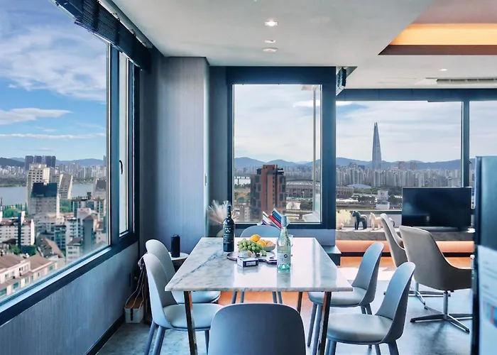 Landmark View Namsan Lotte Tower Hanriver Spacious Modern Penthouse * Seul