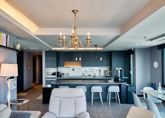 Landmark View Namsan Lotte Tower Hanriver Spacious Modern Penthouse Seul